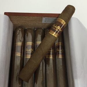Flor De Oliva Original Churchill Cigar - Box of 25