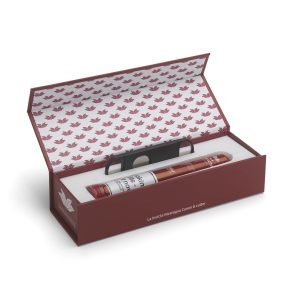 La Invicta Canon Cigar with Cigar Cutter in a Gift Box