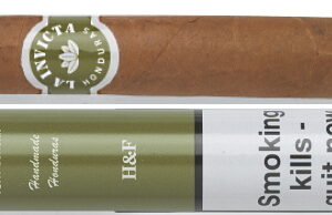La invicta Honduran  Tres Petit Corona Tubed Cigar
