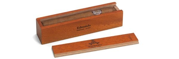 A Montecristo Edmundo Cigar In Cedarwood Gift Box