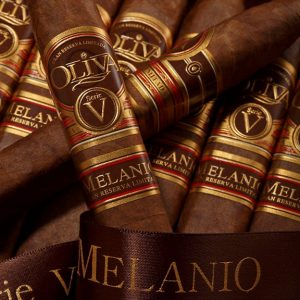 Oliva Serie V Melanio Torpedo - Box of 10 Cigars