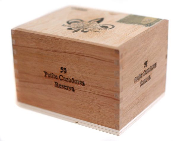 Tatuaje Petit Cazdores Cigar - Box of 50